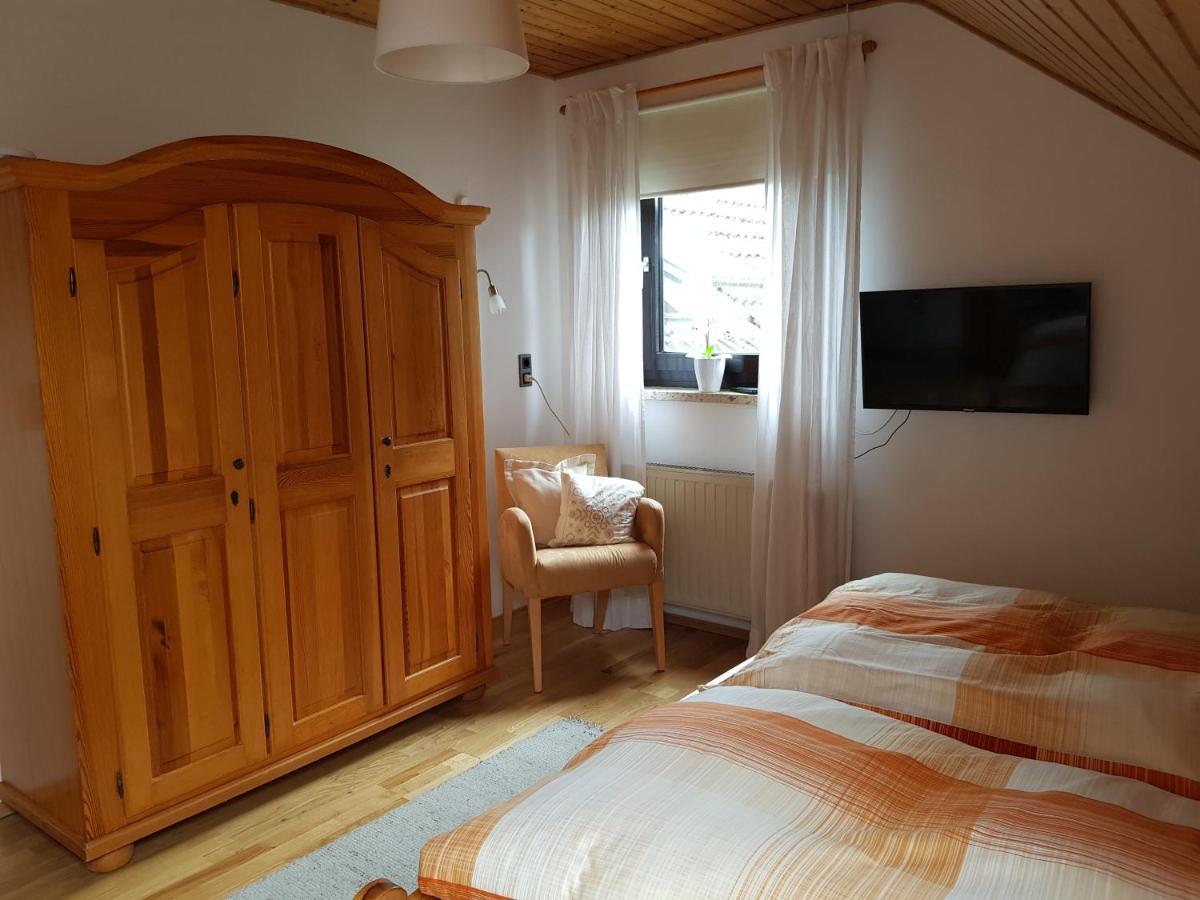 Gästezimmer Aschenbrenner Bad Rodach Exterior foto