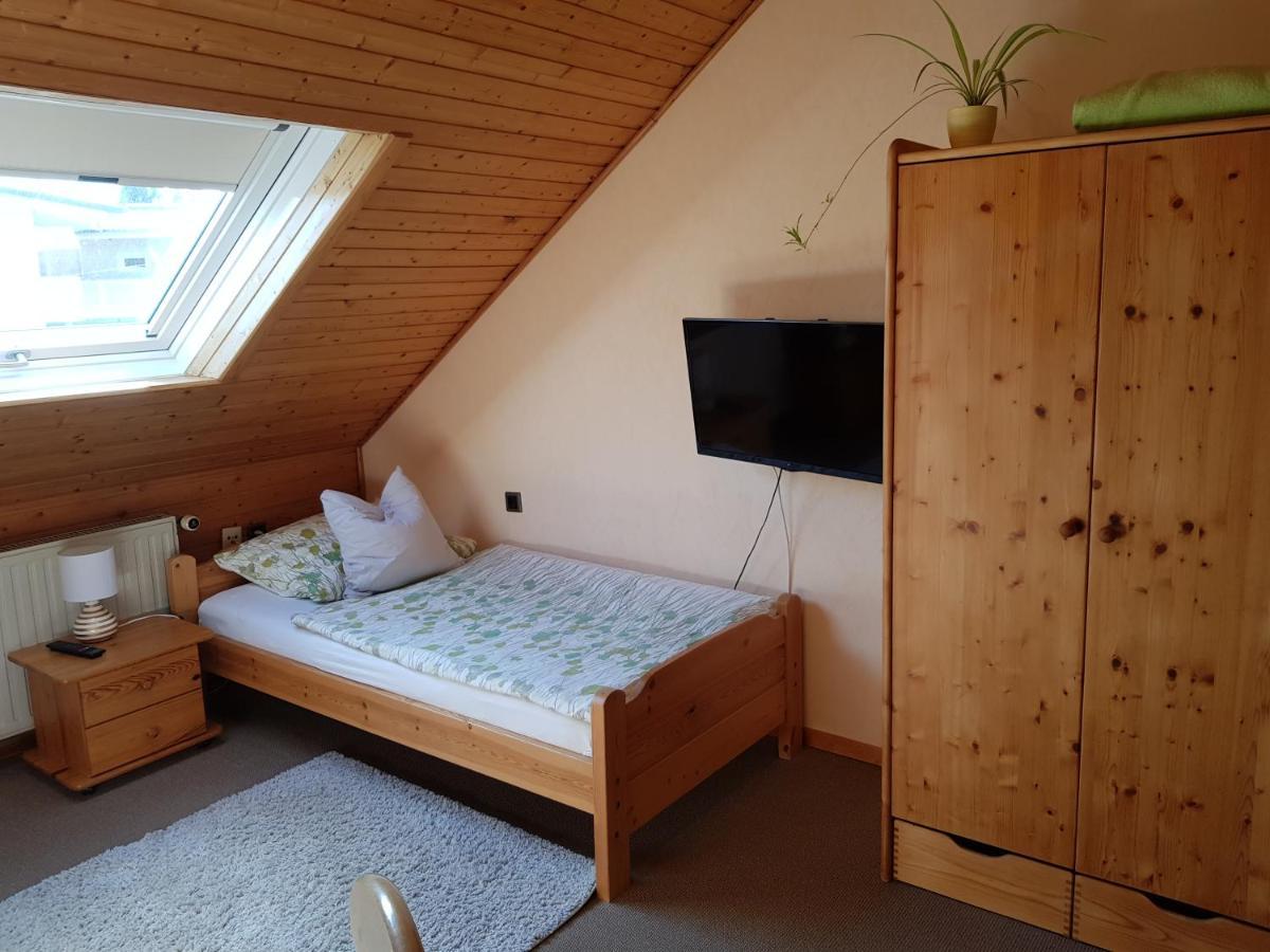 Gästezimmer Aschenbrenner Bad Rodach Exterior foto